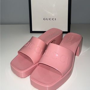 gucci - womens rubber slide sandal